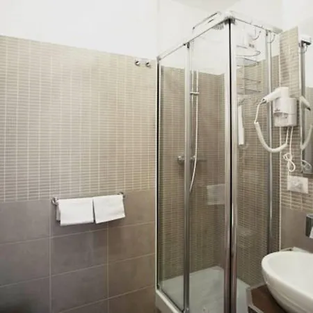 Relais Bocca Di Leone Гостевой дом Рим