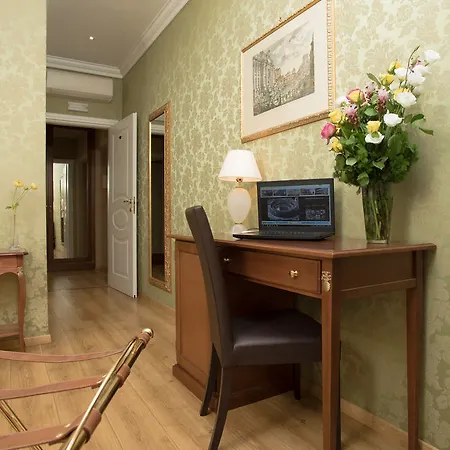 בית הארחה Relais Bocca Di Leone רומא