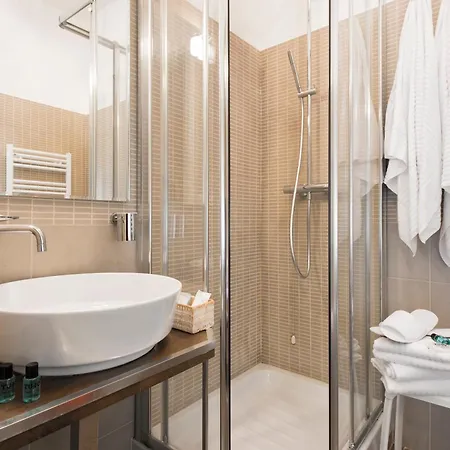 Relais Bocca Di Leone Гостевой дом Рим